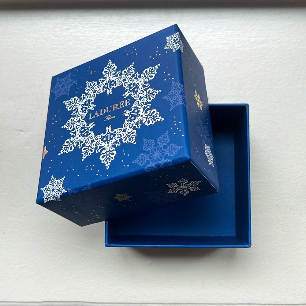 ✨ EMPTY ✨ Limited Edition Laduree Holiday Paris Snowflake Special Box